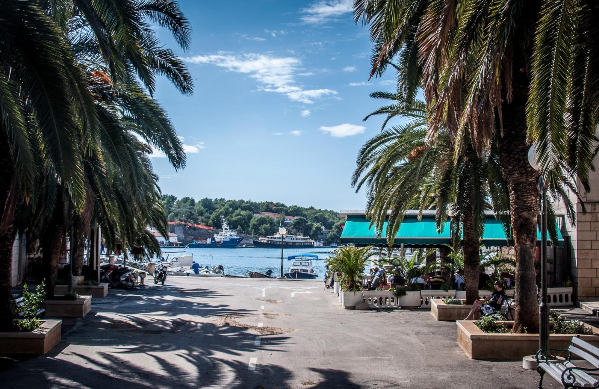 Riva Apartments Villa Thalia - Milna, Brac Milna  Εξωτερικό φωτογραφία
