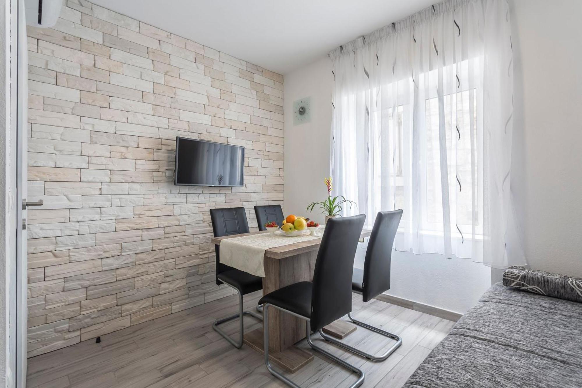 Riva Apartments Villa Thalia - Milna, Brac Milna  Εξωτερικό φωτογραφία